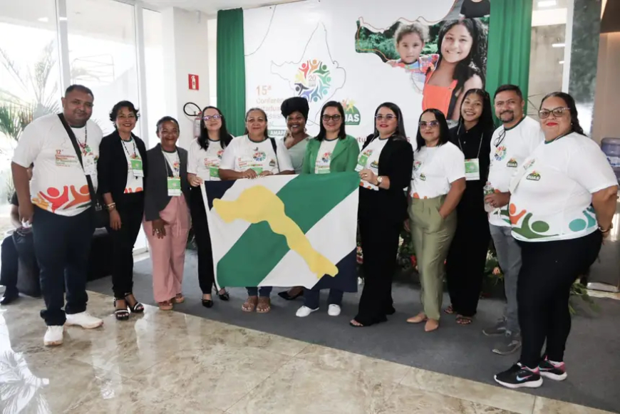 Conselheiros de Laranjal do Jari participam da 15ª Conferência Estadual de Assistência Social em Macapá.