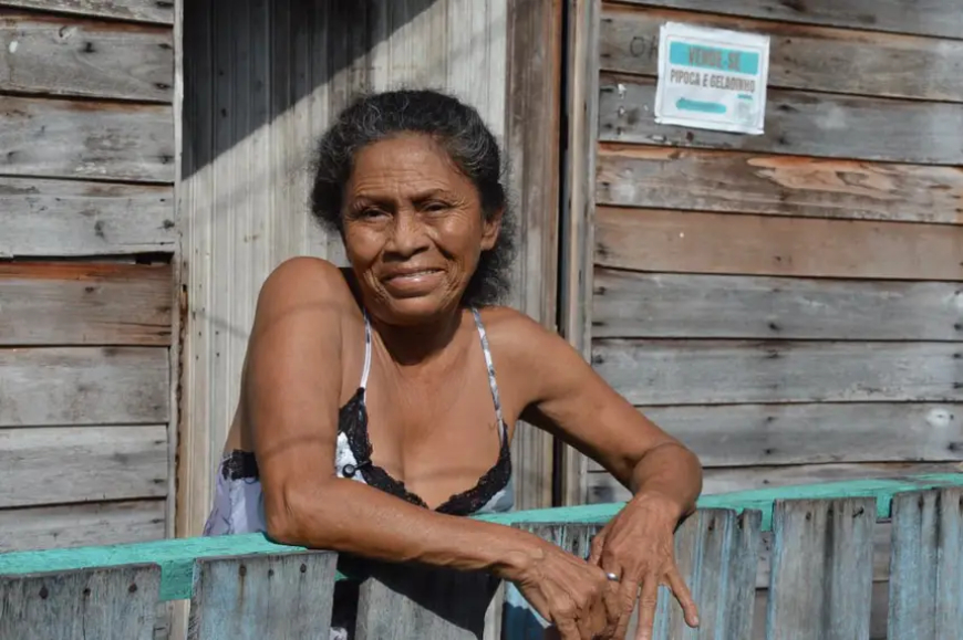Meu sonho sempre foi ver essa passarela de concreto”, diz moradora, emocionada com obra do Governo do Amapá em Laranjal do Jari