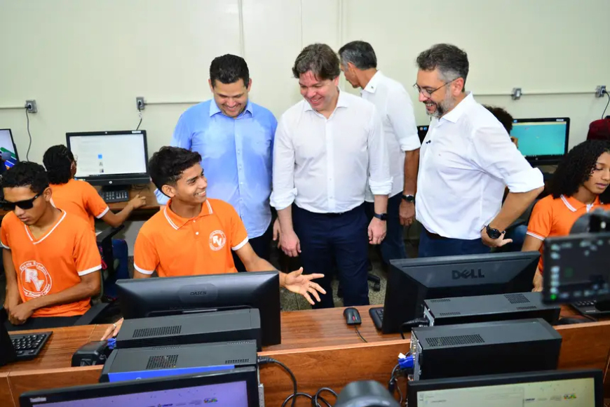 Governo do Estado recebe doação de mil computadores do Ministério das Comunicações e fortalece ensino nas escolas públicas do Amapá