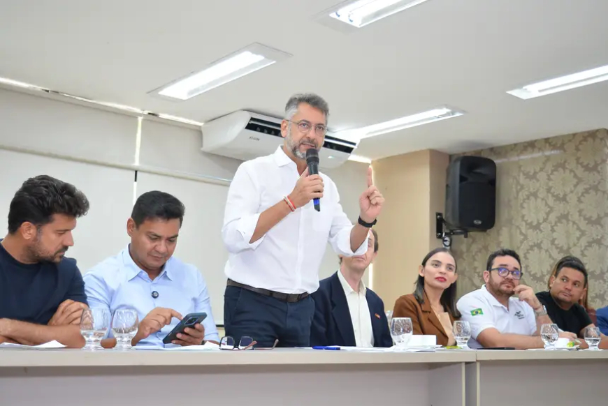 'Ter um voo Macapá-Rio todos os dias é política pública de desenvolvimento', ressalta governador Clécio Luís ao assinar redução do ICMS para a GOL