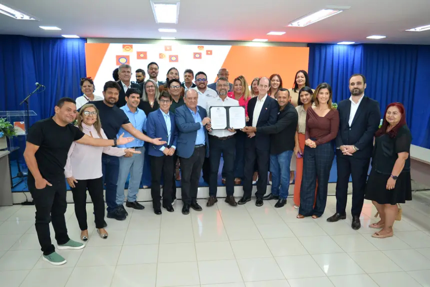 'Ter um voo Macapá-Rio todos os dias é política pública de desenvolvimento', ressalta governador Clécio Luís ao assinar redução do ICMS para a GOL