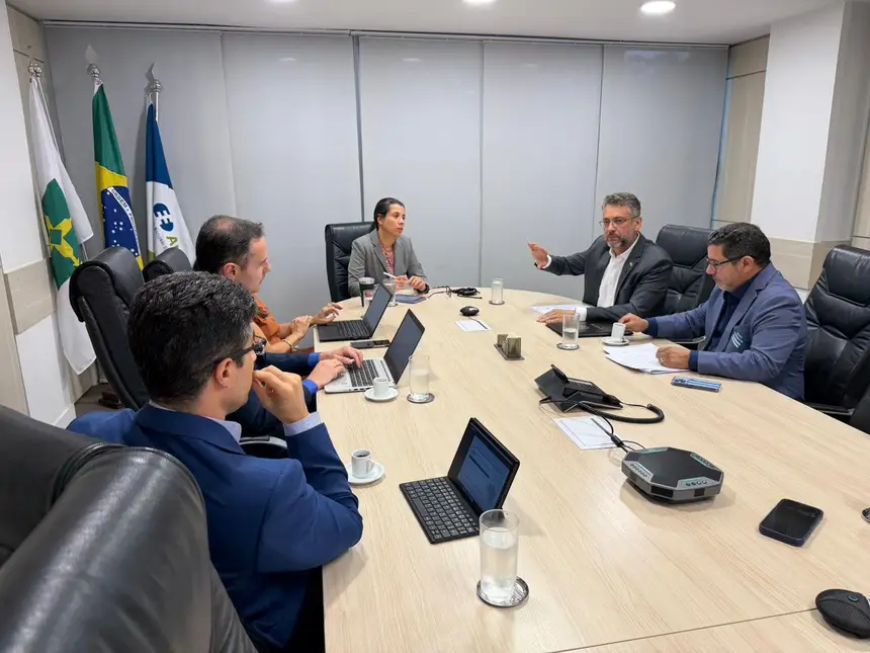 Governador Clécio Luís, em Brasília, questiona reajuste de 24% na conta de energia dos amapaenses
