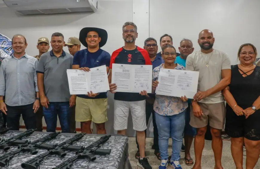 Governo do Amapá firma convênios para construção de duas escolas e reforma da sede municipal de Laranjal do Jari