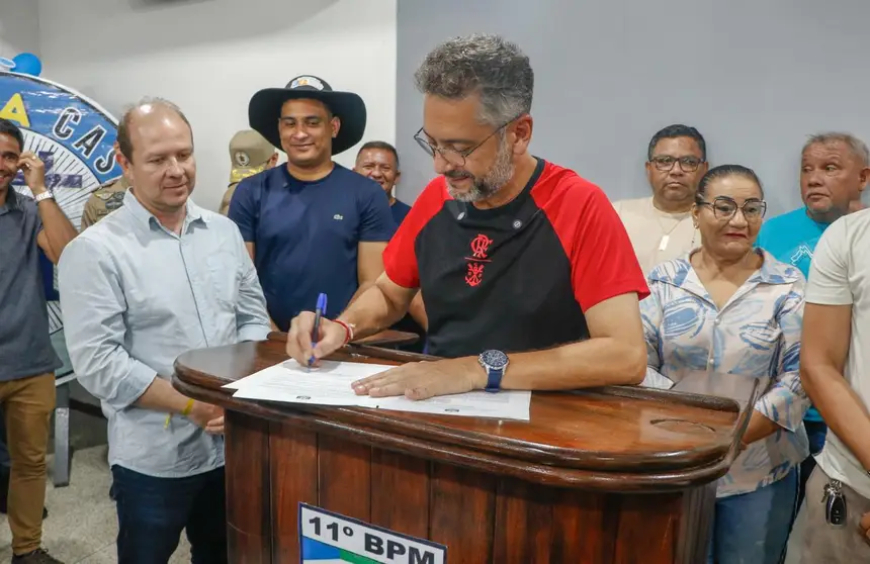 Governo do Amapá firma convênios para construção de duas escolas e reforma da sede municipal de Laranjal do Jari