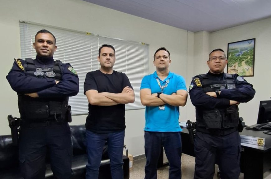 Agentes da Guarda Municipal de Laranjal do Jari reúnem-se com secretário de Segurança Pública do Amapá.