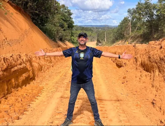 Governador Clécio acelera integração do Vale do Jari e vistoria obra estratégica de pavimentação da AP-160
