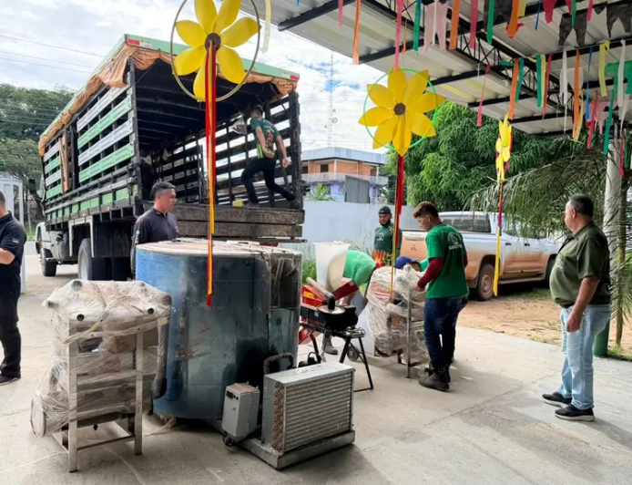 Governo do Amapá impulsiona desenvolvimento rural no Vale do Jari com entrega de equipamentos para produção agrícola e pecuária