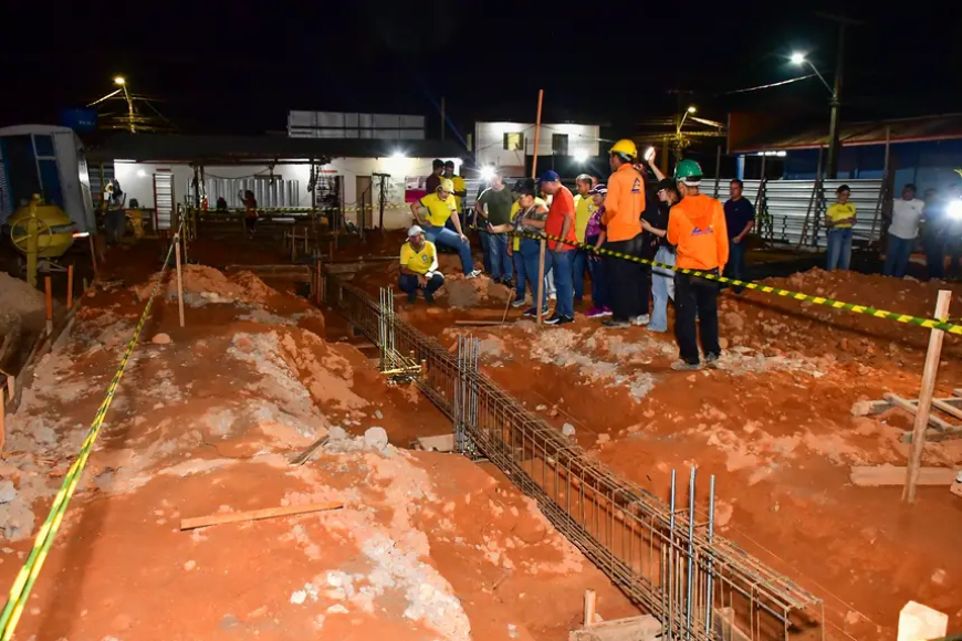 Clécio vistoria início da construção da nova Escola Estadual Teotônio Brandão Vilela, em Vitória do Jari